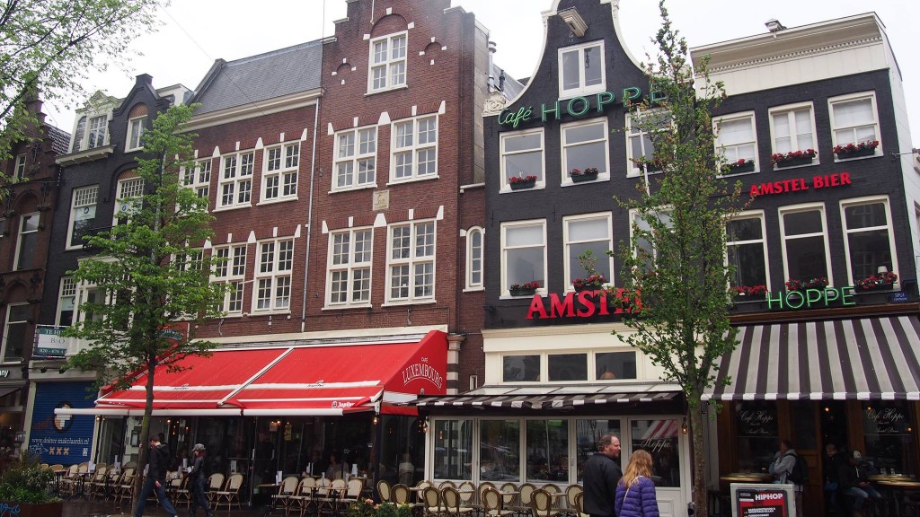 アムステルダムで一番美味しい名物コロッケを堪能できるカフェ「Cafe Luxembourg」