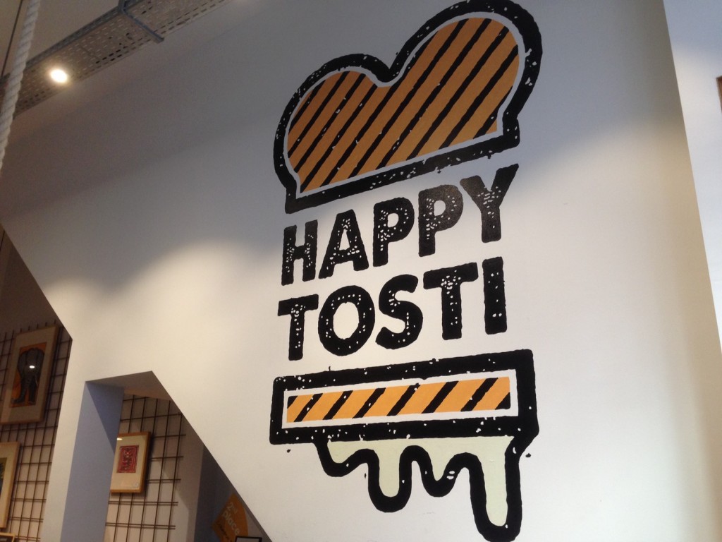 Happy Tosti　ロゴ