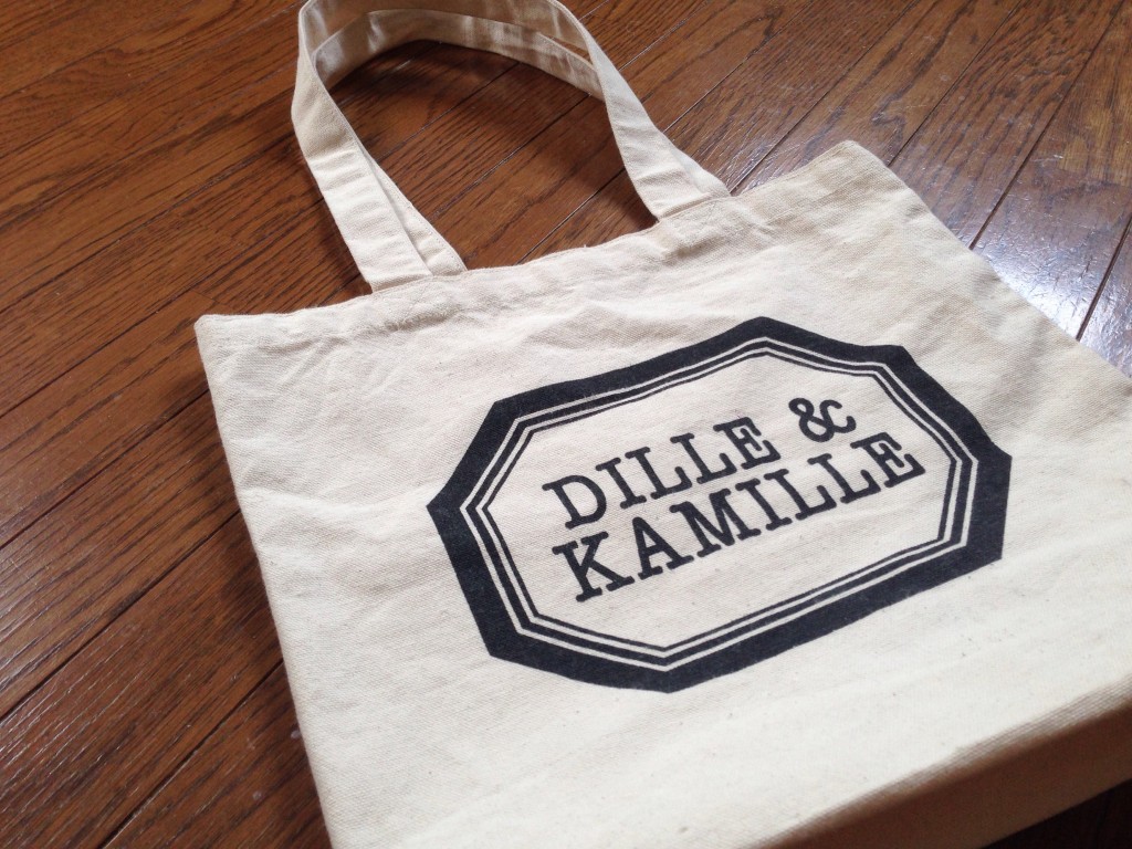 Dille & Kamilleのエコバッグ